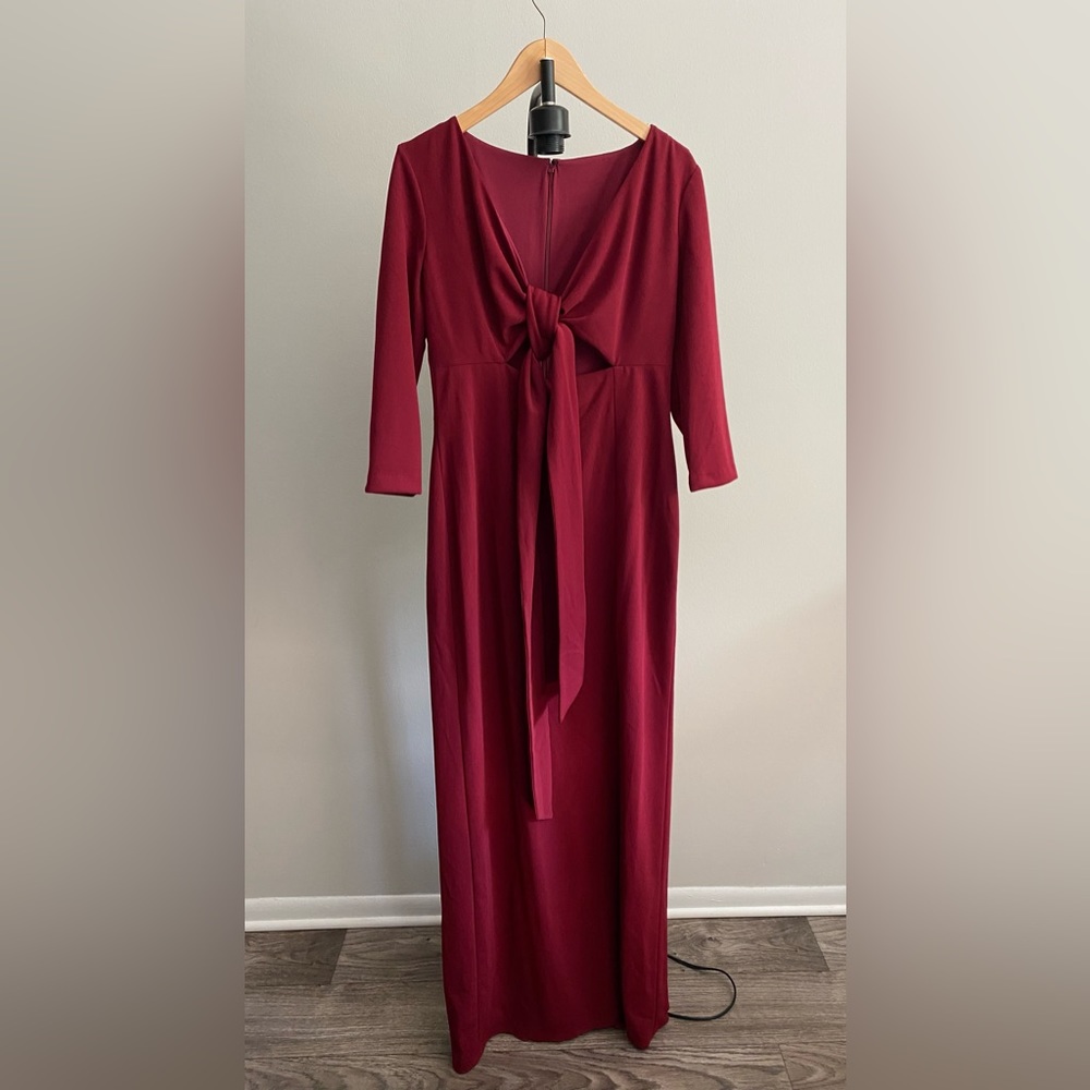 After Six V-neck Crepe Front Slit Formal Dress In Burgundy Size M - Picture 4 of 11